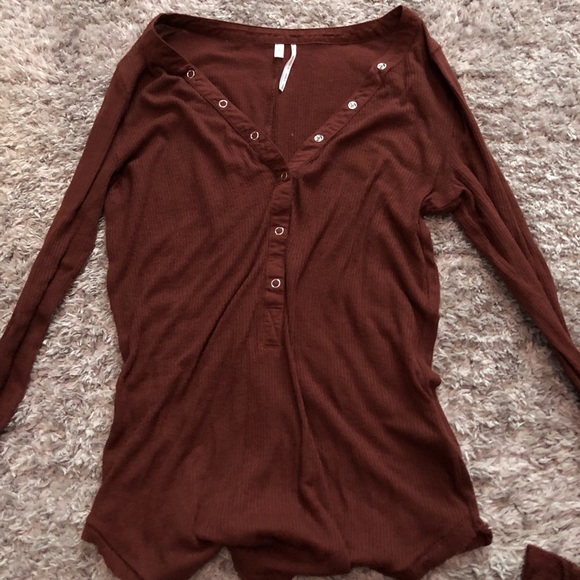 Urban Outfitters top - Picture 2 of 2